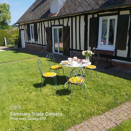 Maison à La Campagne, Coté Forêt Hébergement de vacances Beaubray